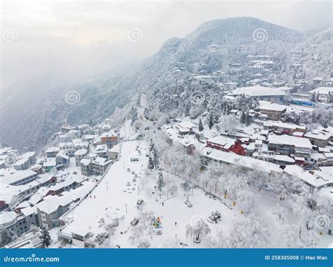 冬季廬山哪個景點最媲美，絕讴冰雪之風情